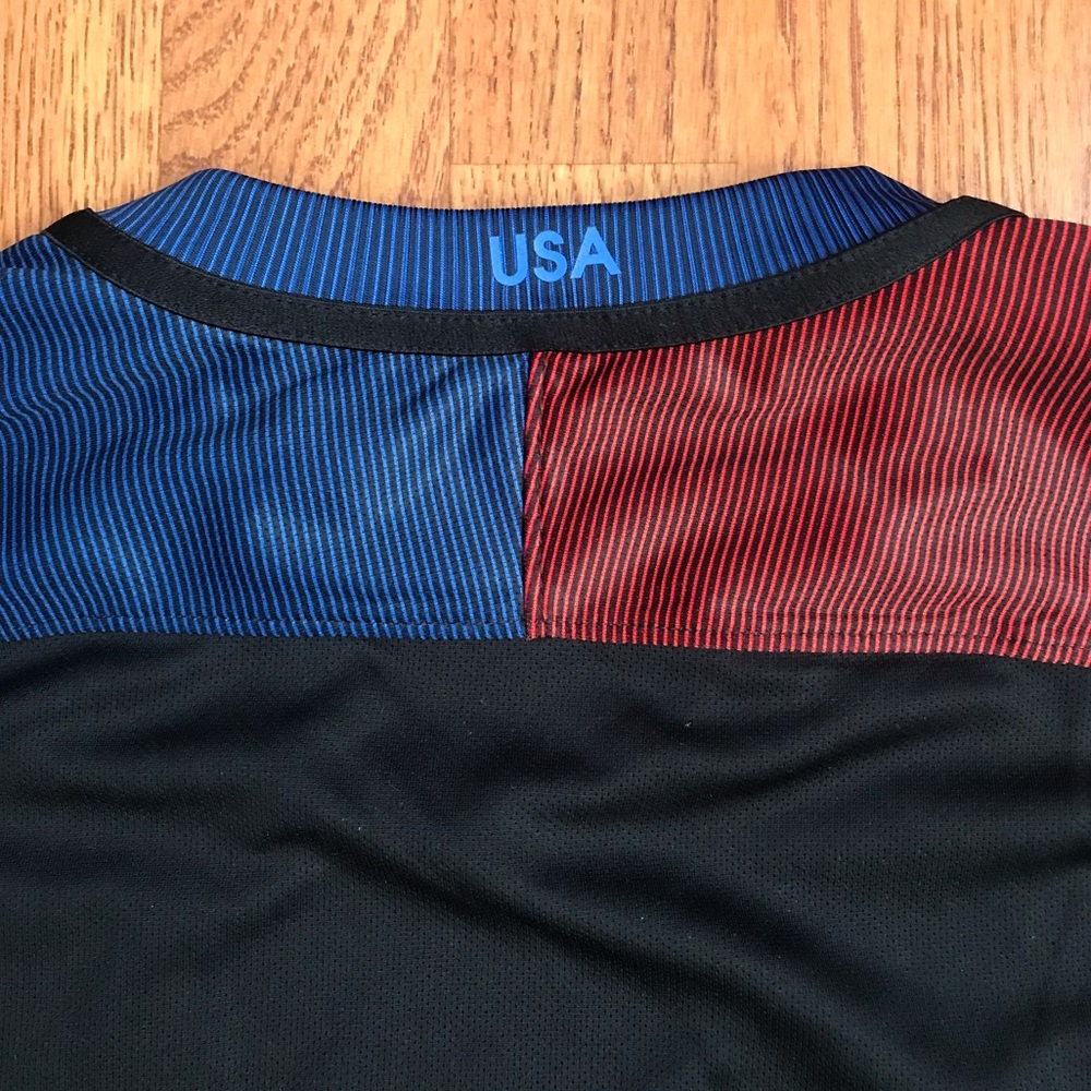 USMNT Nike Soccer Jersey - 2016 World Cup Gear - Picture 3 of 5